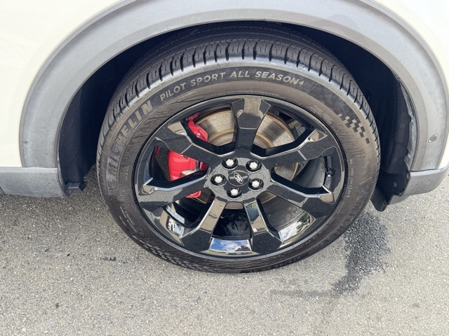 2020 Ford Explorer ST photo 24