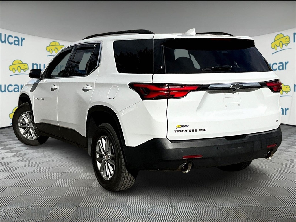 2022 Chevrolet Traverse photo 3