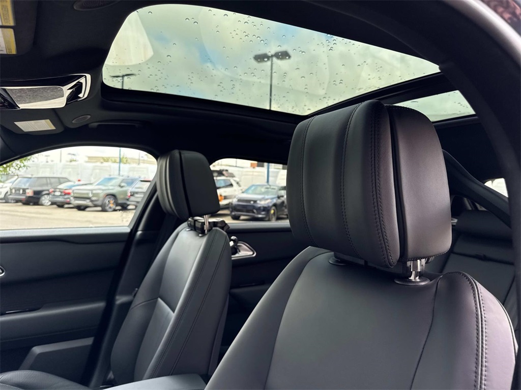 2024 Land Rover Range Rover Velar P400 Dynamic HSE photo 11