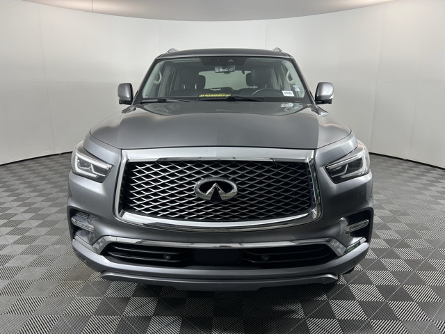 2020 Infiniti QX80 Luxe photo 2