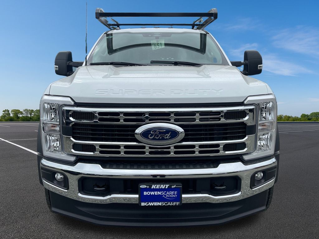 New 2024 Oxford White Ford Mechanical Body image 2
