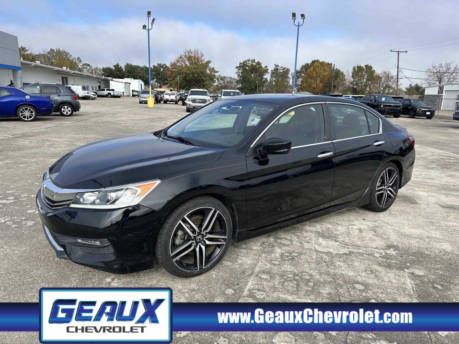 2016 Honda Accord Sport's photo