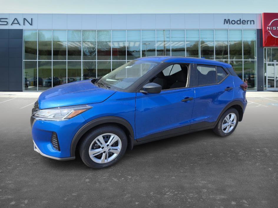 2025 Nissan KICKS PLAY Base's photo