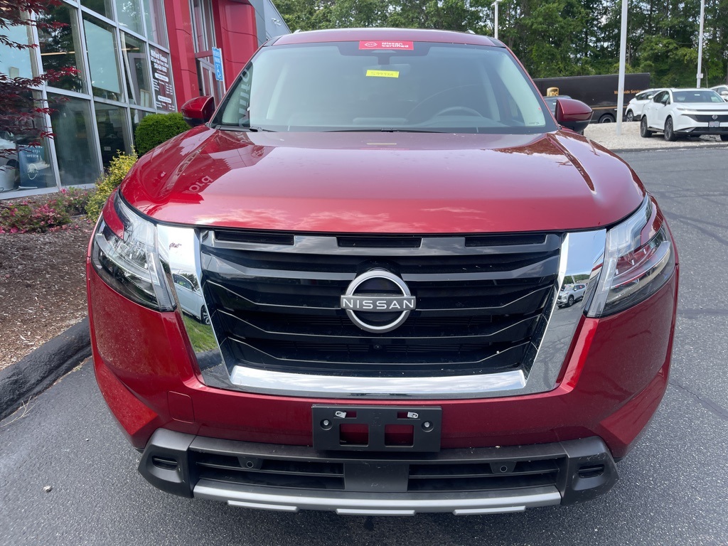 2024 Nissan Pathfinder SL photo 7