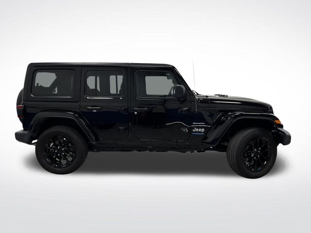 2022 Jeep Wrangler Unlimited Sahara 4xe photo 2