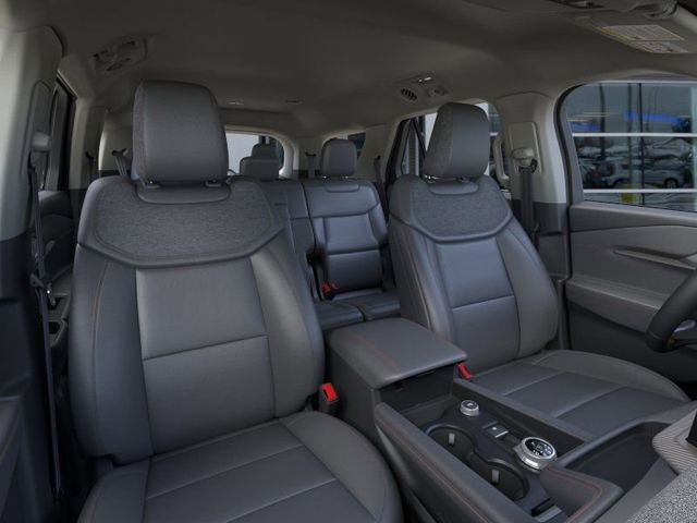 2025 Ford Explorer photo 9