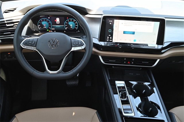 2025 Volkswagen Atlas Cross Sport SE Technology photo 4
