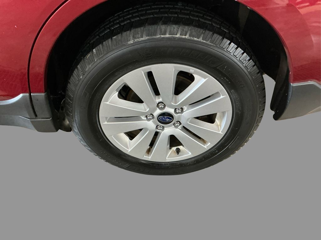 2015 Subaru Outback 2.5i Premium photo 16