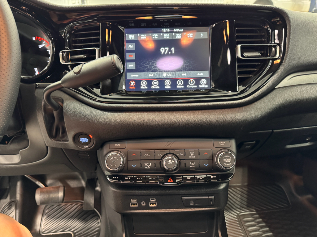 2025 Dodge Durango photo 32
