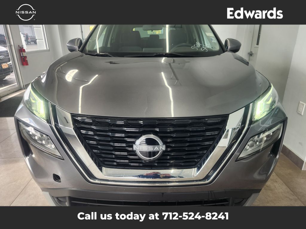 2023 Nissan Rogue SV AWD photo 3