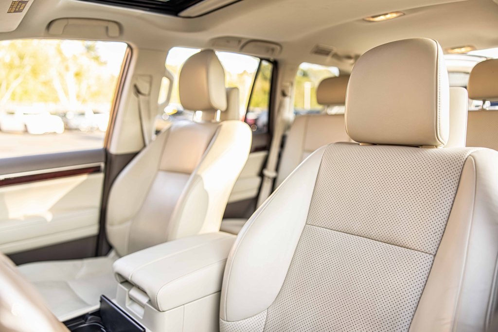 2017 LEXUS GX - Image 18