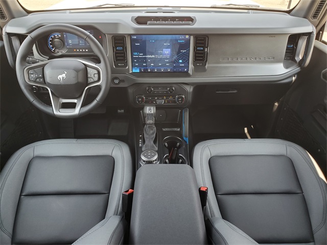 2024 Ford Bronco Black Diamond photo 18