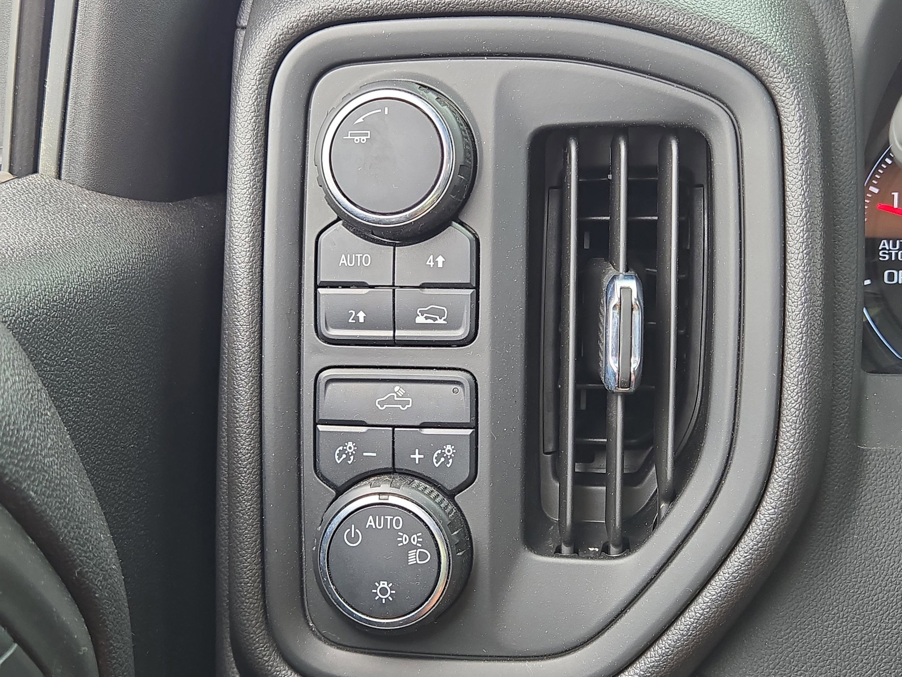 2024 Chevrolet Silverado 1500 Work Truck photo 18