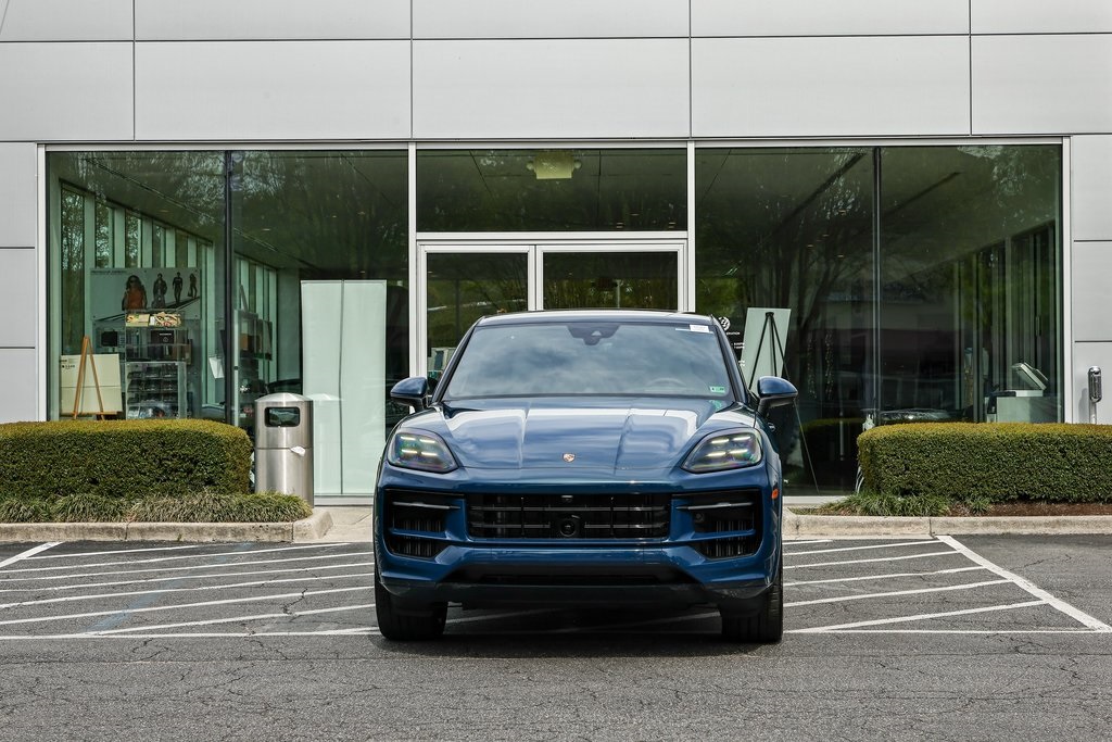 2025 Porsche Cayenne photo 10