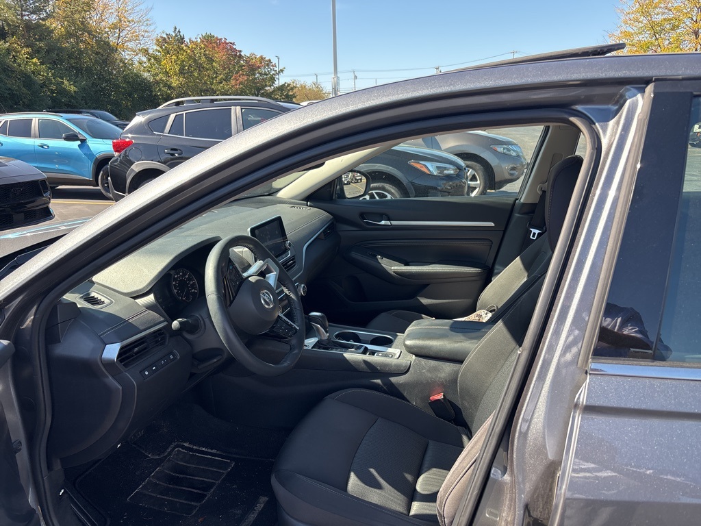 2019 Nissan Altima 2.5 SV photo 5
