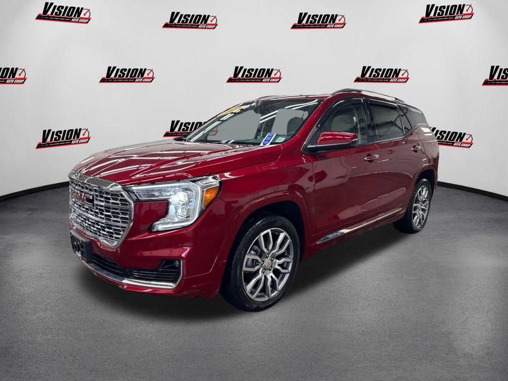 2023 GMC Terrain Denali's photo