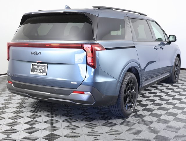 2026 Kia Carnival SX photo 4
