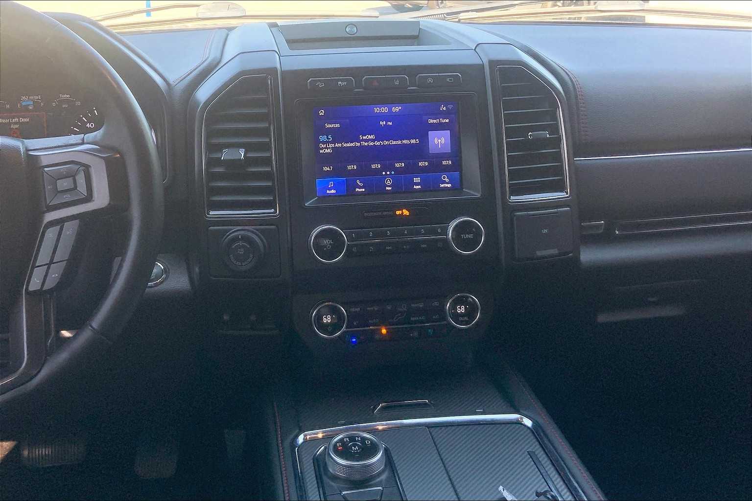 2021 Ford Expedition Limited photo 6
