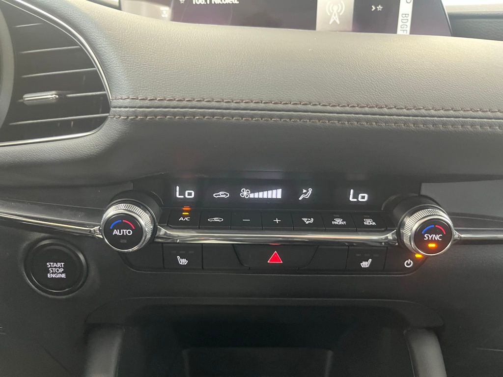 2025 Mazda Mazda3 Sedan 2.5 s Preferred photo 14