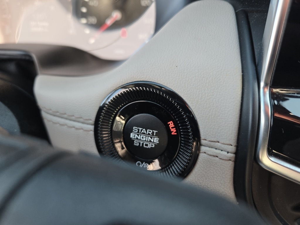 2024 Jeep Compass Limited photo 27