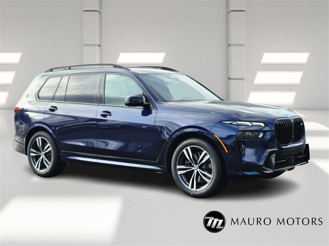 2026 BMW X7 M60i's photo