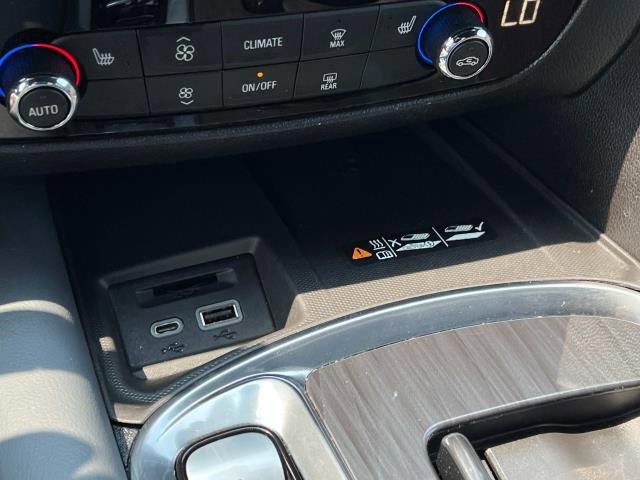 2022 Buick Enclave Essence photo 32