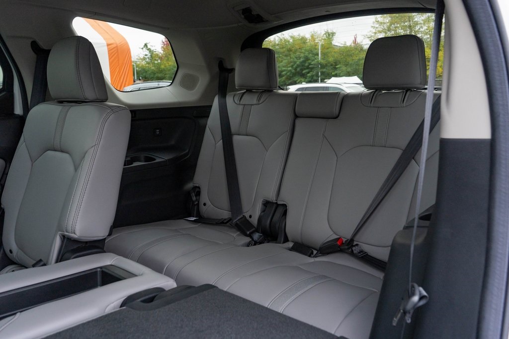 2025 Honda Pilot Touring photo 12