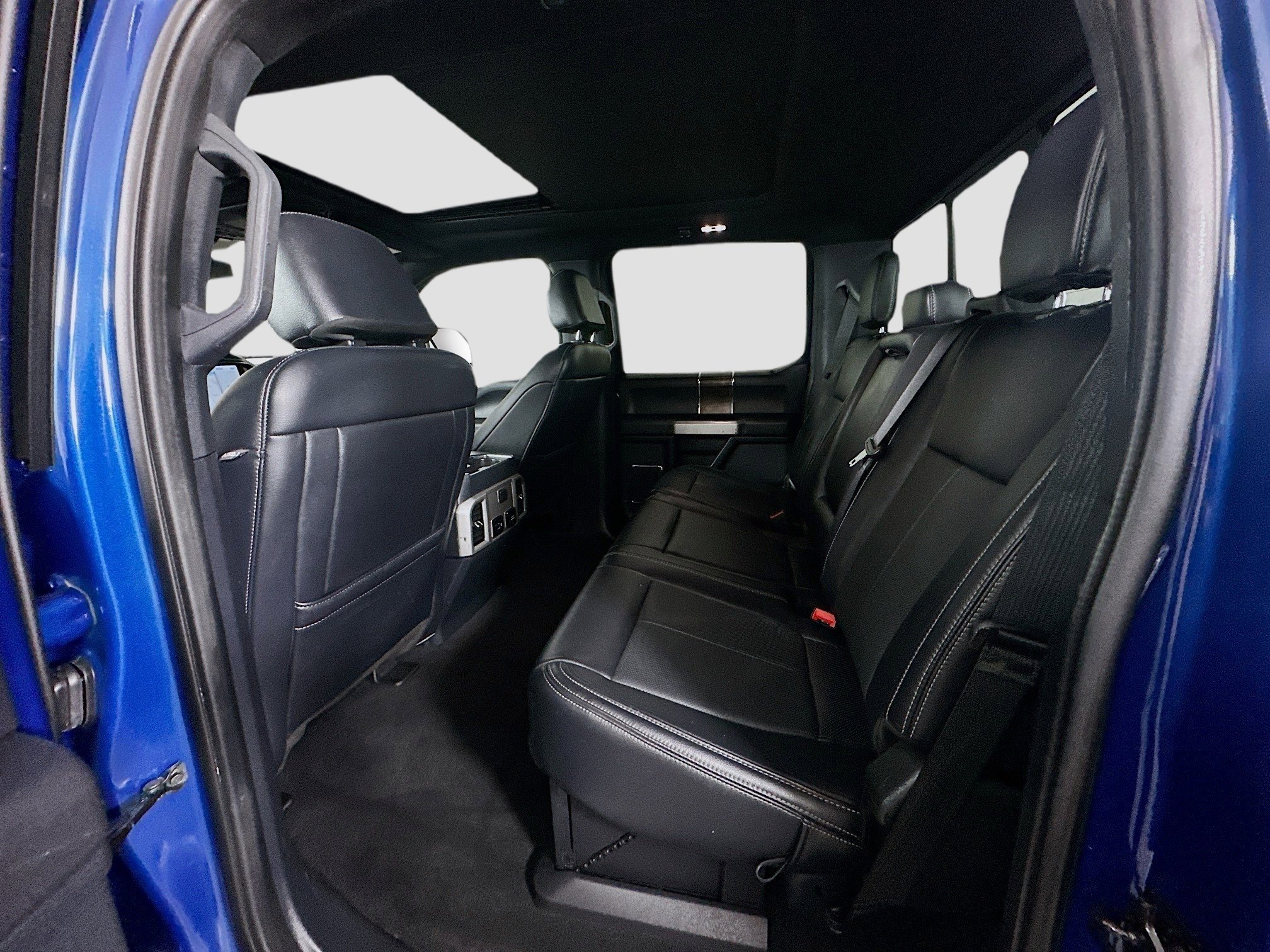 2022 Ford F-250 Lariat photo 22