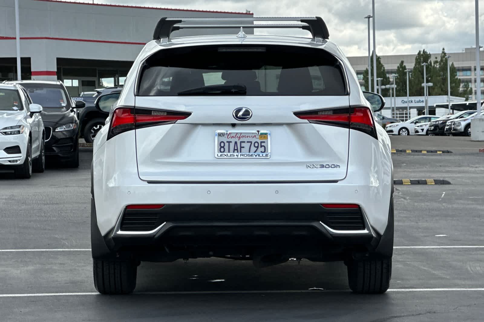 2020 Lexus NX 300h Premium photo 3