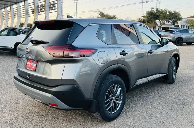 2023 Nissan Rogue S photo 3