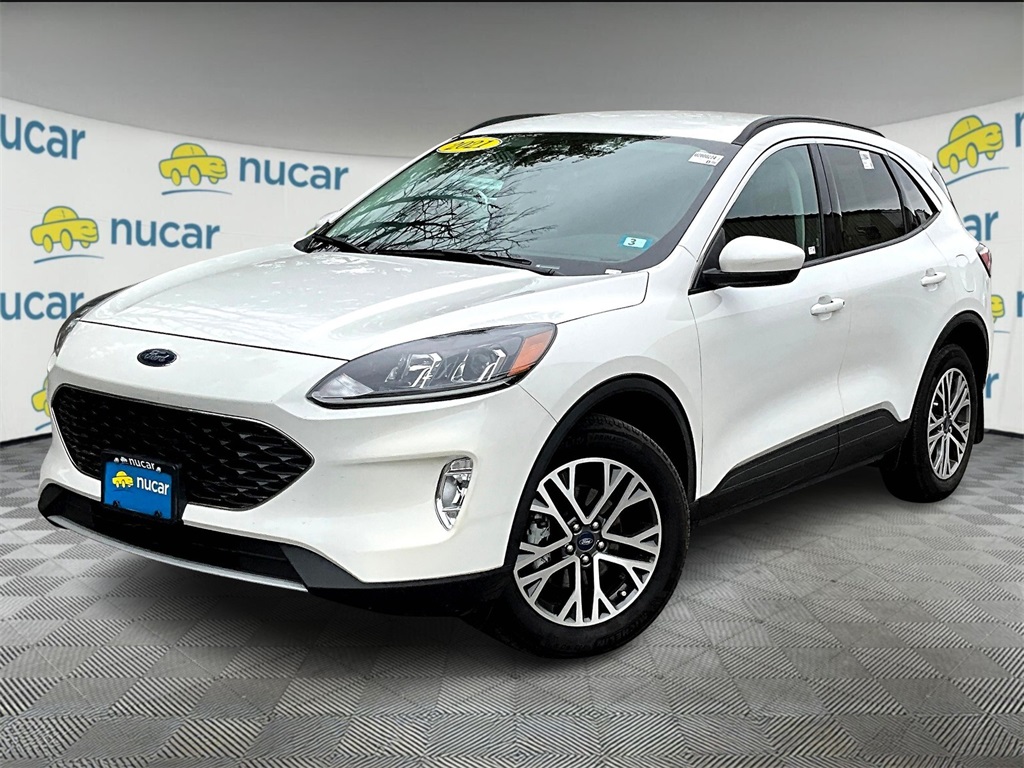 2021 Ford Escape SEL photo 3