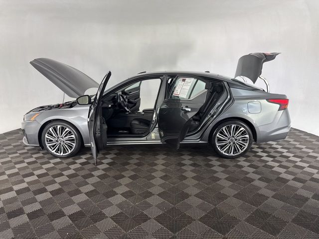 2023 Nissan Altima 2.5 SL photo 9