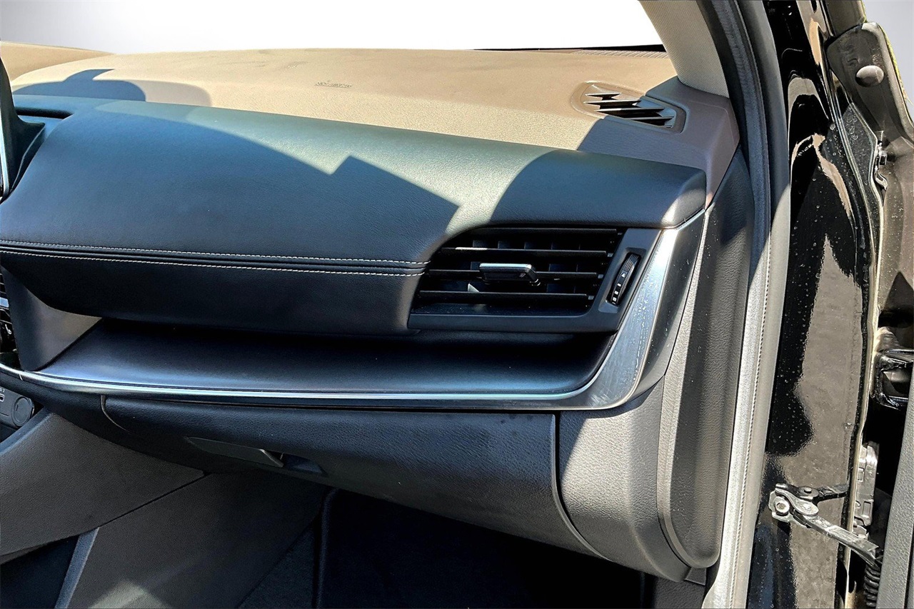 2023 Nissan Rogue SV photo 19