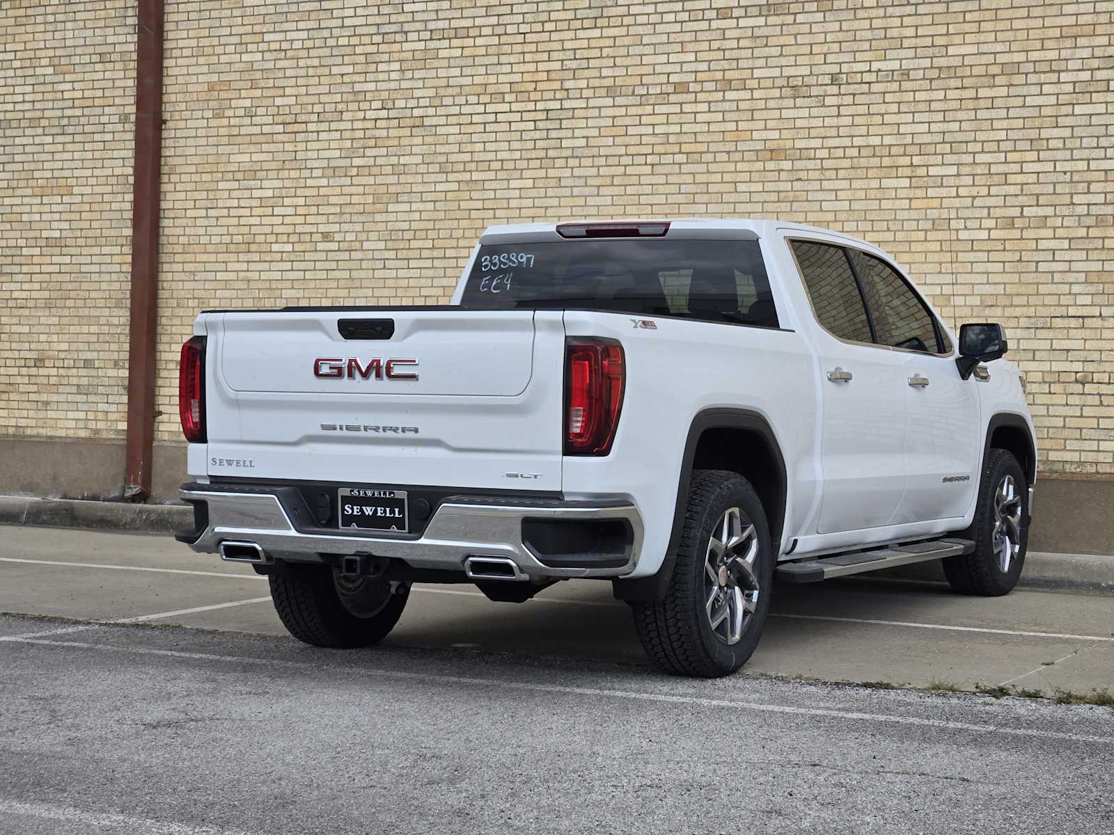 2025 Gmc Sierra 1500 SLT photo 3