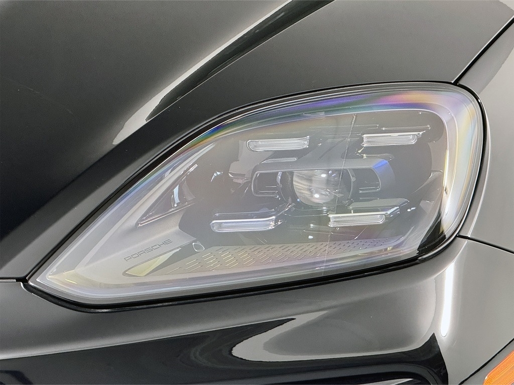 New 2024 Porsche Cayenne SUV in Jericho RDA14526 Porsche Gold Coast