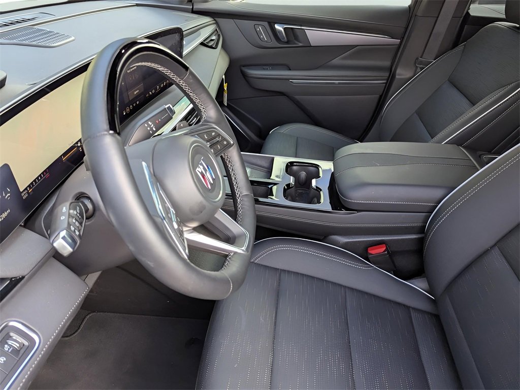 2025 Buick Enclave Sport Touring photo 7