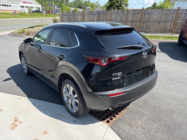 2022 Mazda CX-30 2.5 Select photo 3