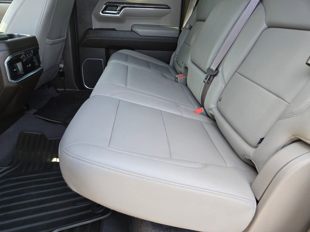 2023 Chevrolet Silverado 1500 LTZ photo 11