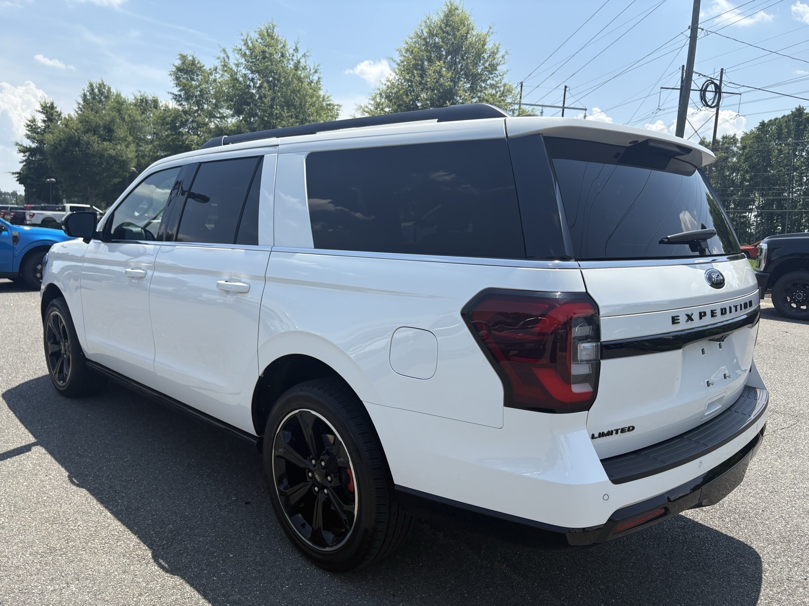 2024 Ford Expedition MAX Limited photo 3