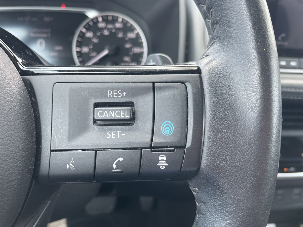 2023 Nissan Rogue SV photo 9