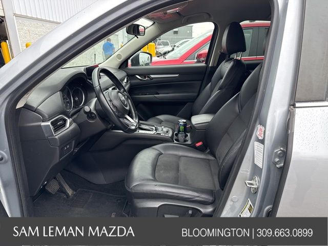 2019 Mazda CX-5 Touring photo 2