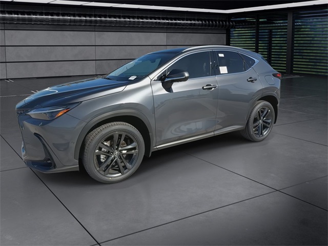 2025 Lexus NX 450h+ Luxury AWD photo 4