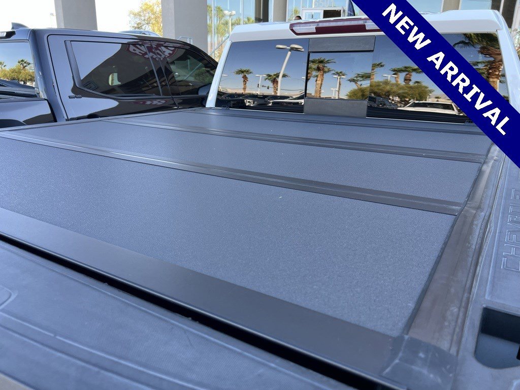 2020 Chevrolet Silverado 1500 RST photo 3
