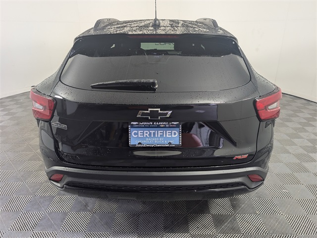 2024 Chevrolet Trax photo 2