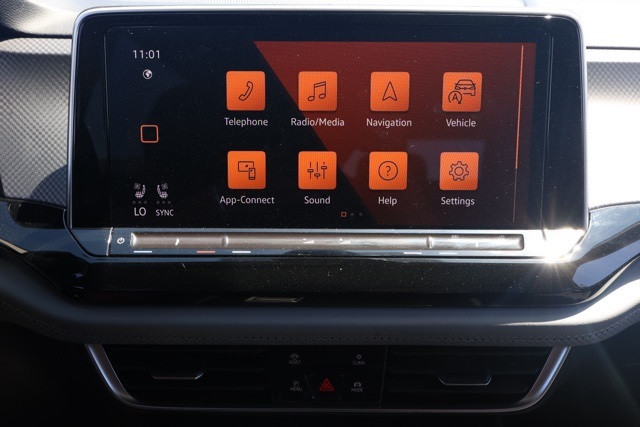 2024 Volkswagen Atlas Peak Edition SEL photo 27