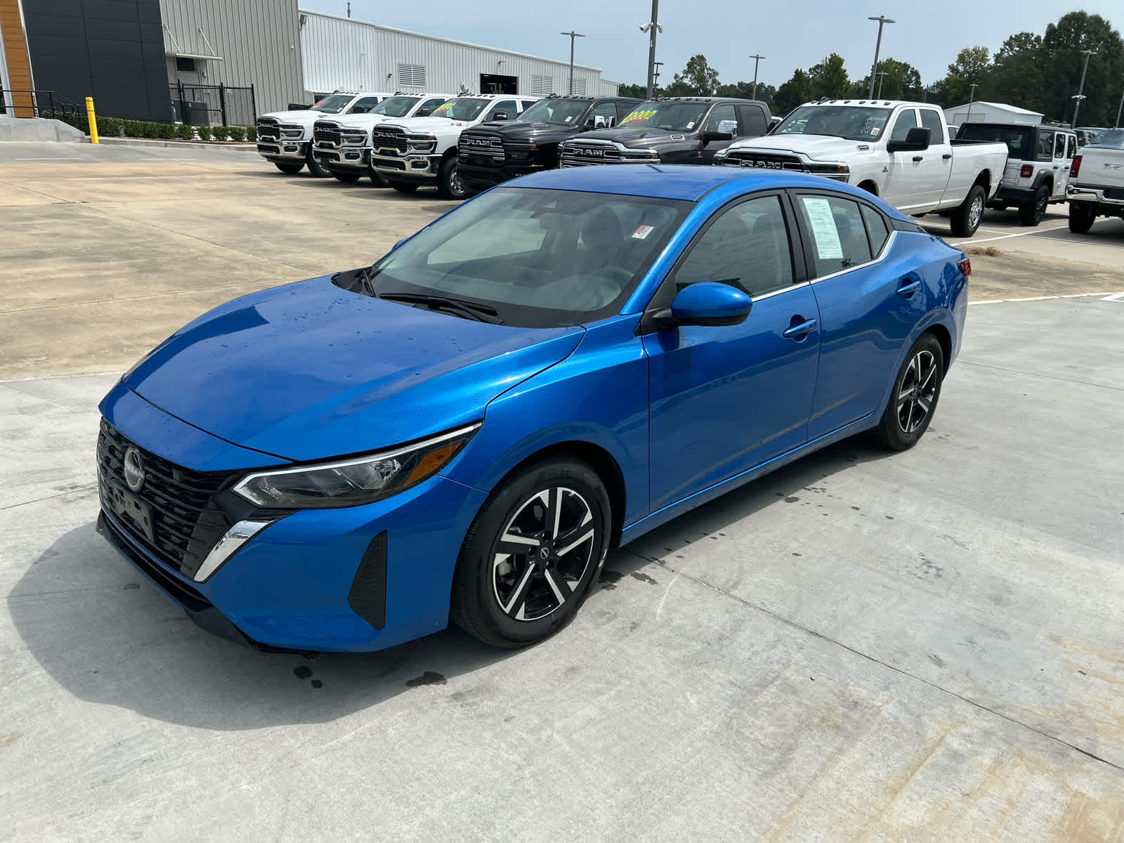 2025 Nissan Sentra SV photo 3