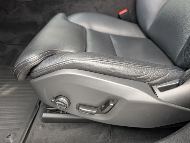 2019 Volvo XC60 T5 Momentum photo 19