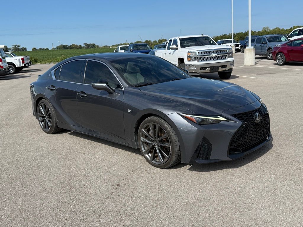 2022 Lexus IS 350 F SPORT photo 2