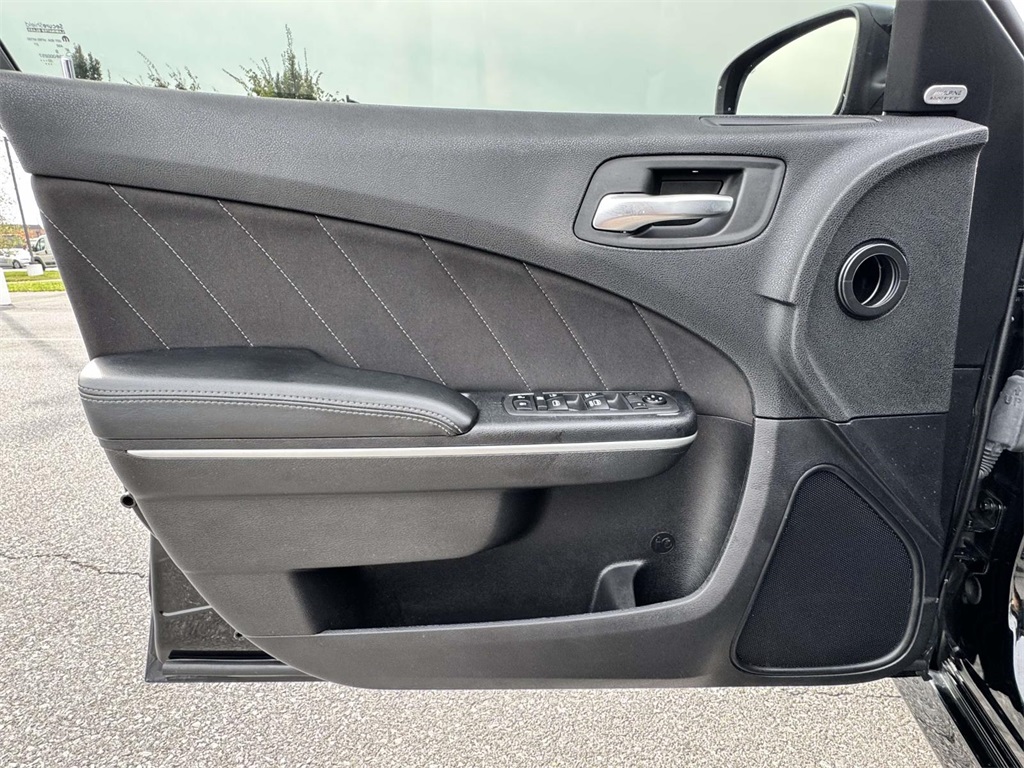 2020 Dodge Charger GT photo 24
