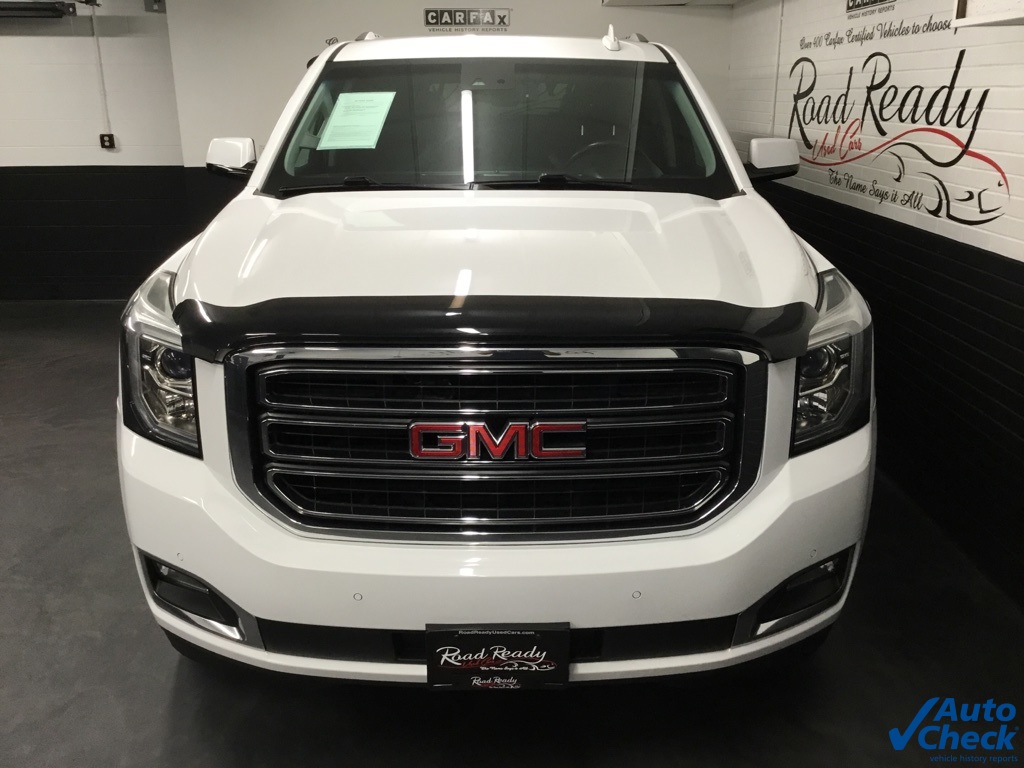 2017 Gmc Yukon SLT photo 3